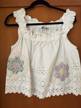 Sea Cream Eyelet Ruffle Strap Tank Top with Floral Appliqué